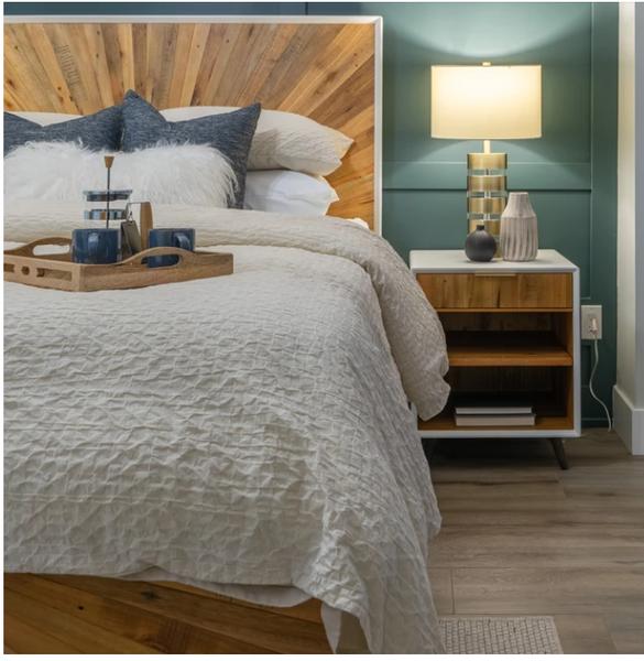 CASABLANCA NIGHTSTAND