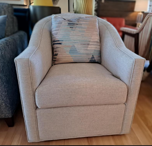 PIERRE SWIVEL CHAIR