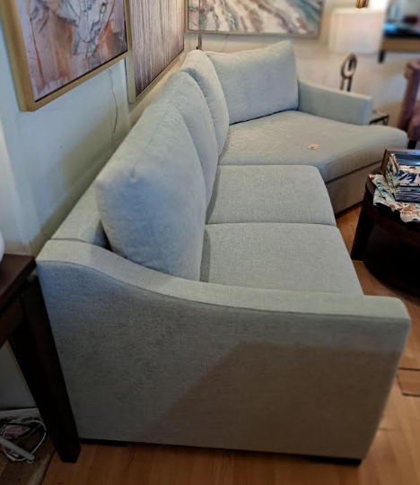 SOHO CUDDLER SECTIONAL
