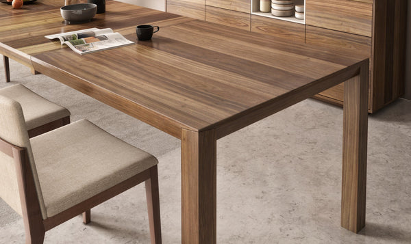 FLY DINING TABLE