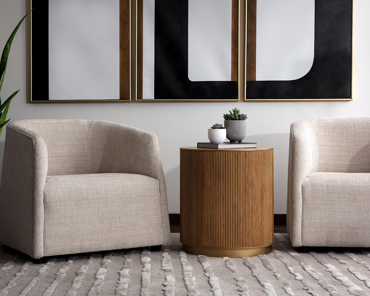 KALLA SIDE TABLE