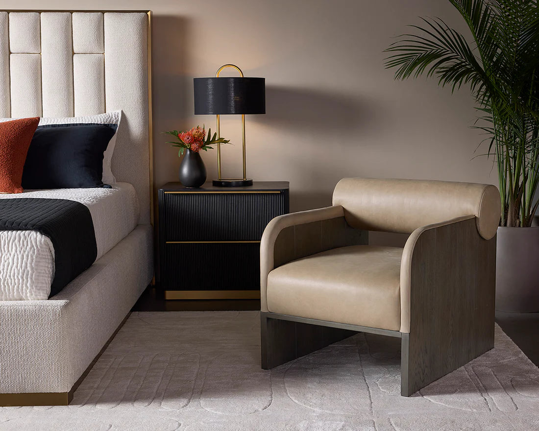 COBURN LOUNGE CHAIR