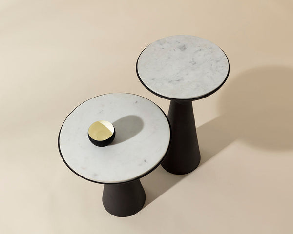 CHIZU NESTING END TABLES