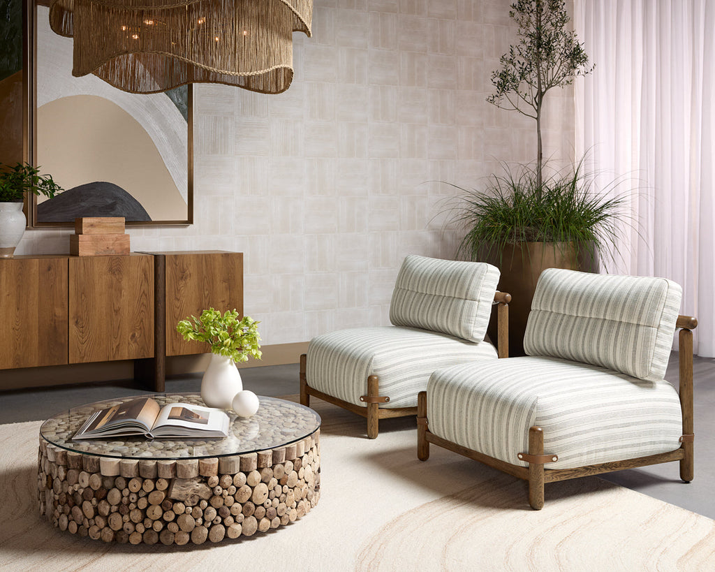 HOLST LOUNGE CHAIR