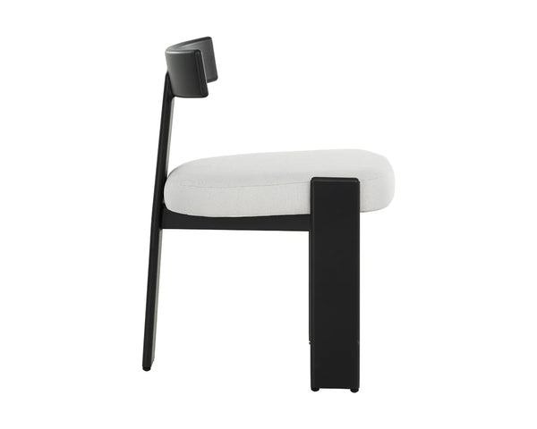 TITAN DINING CHAIR