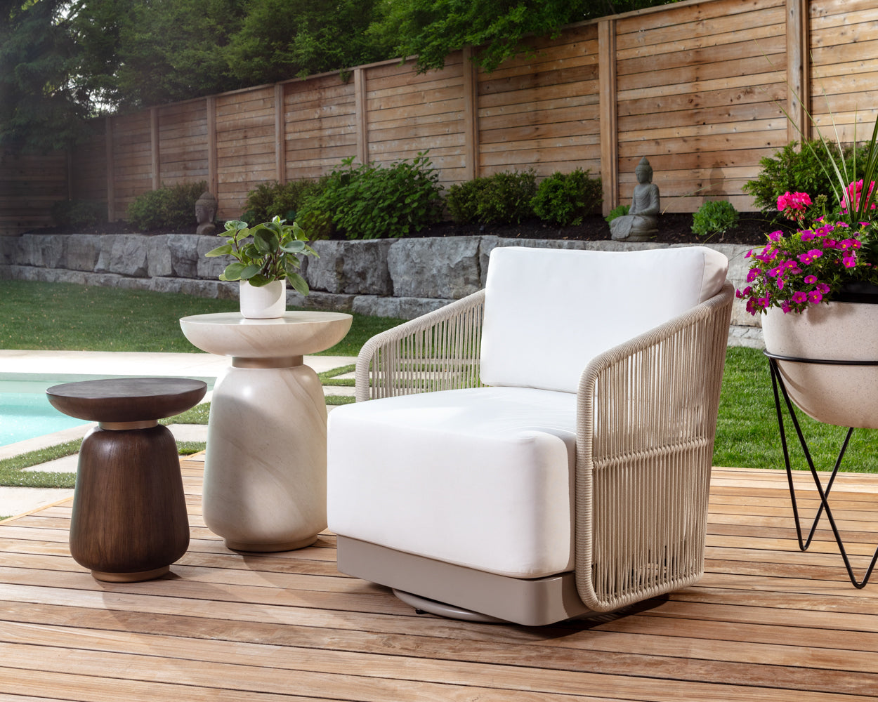 HALI END TABLE