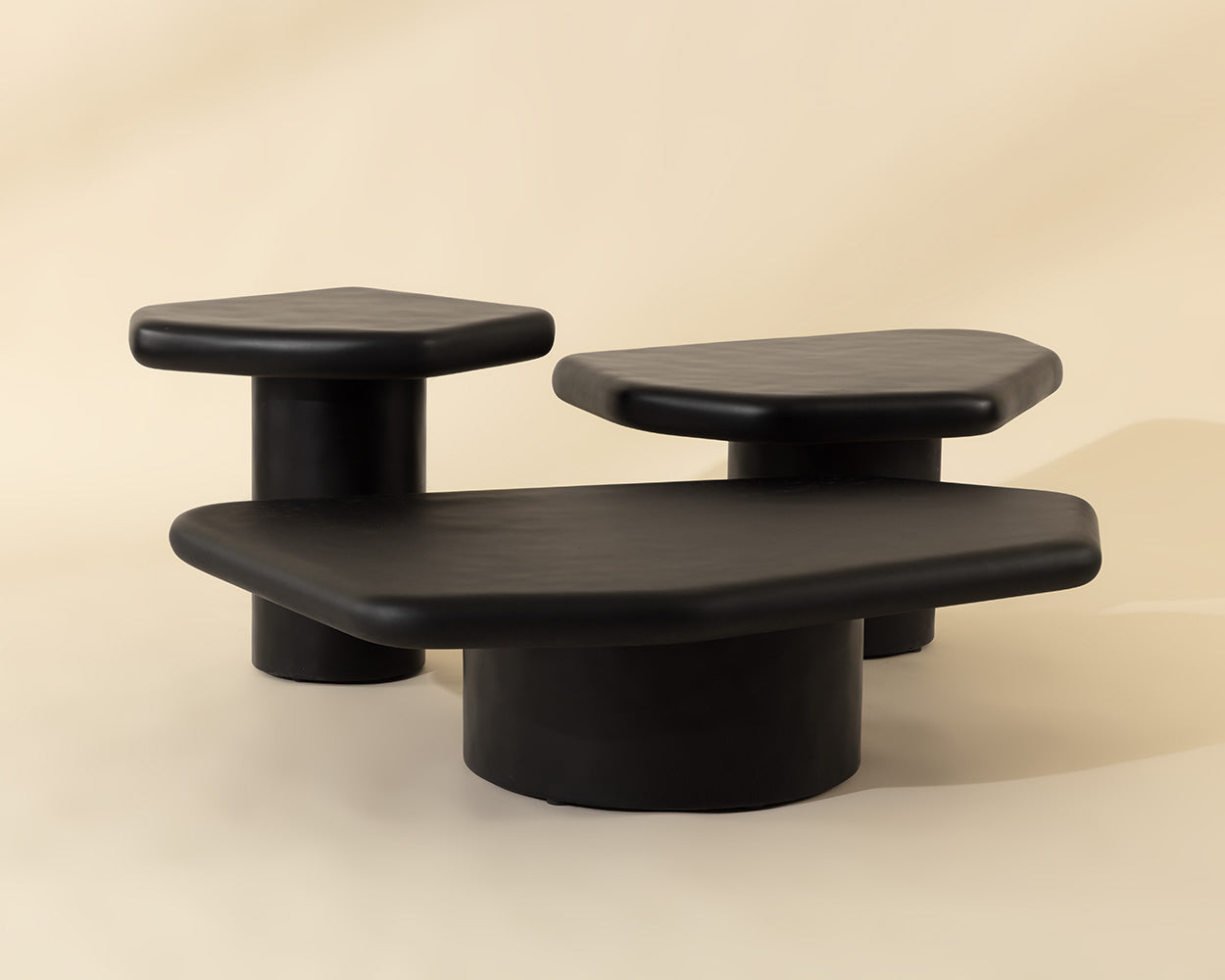 DETTI END TABLE