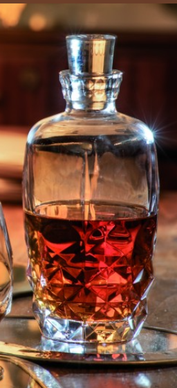 CRYSTAL DECANTER
