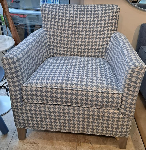 CLARISSA ACCENT CHAIR