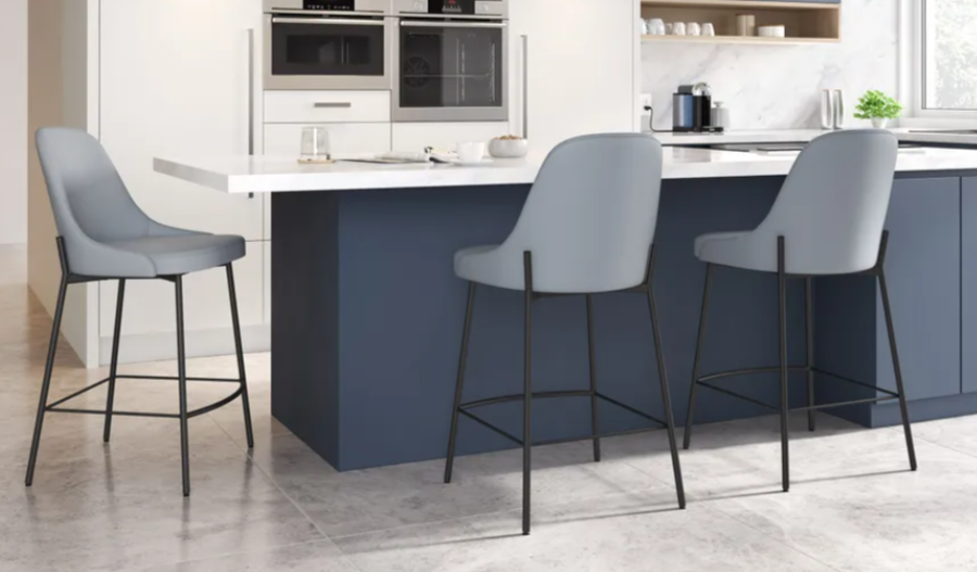 ESSIE STOOL