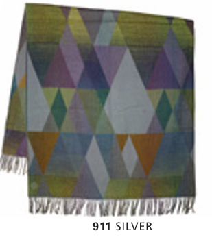 GRADIENT TRIANGLES  THROW - 789340