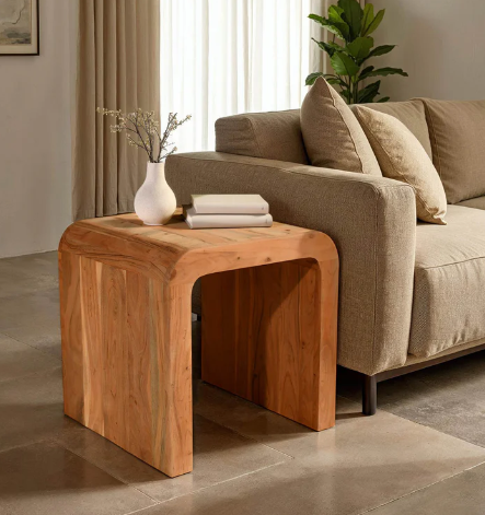 FORM CURVE SIDE TABLE