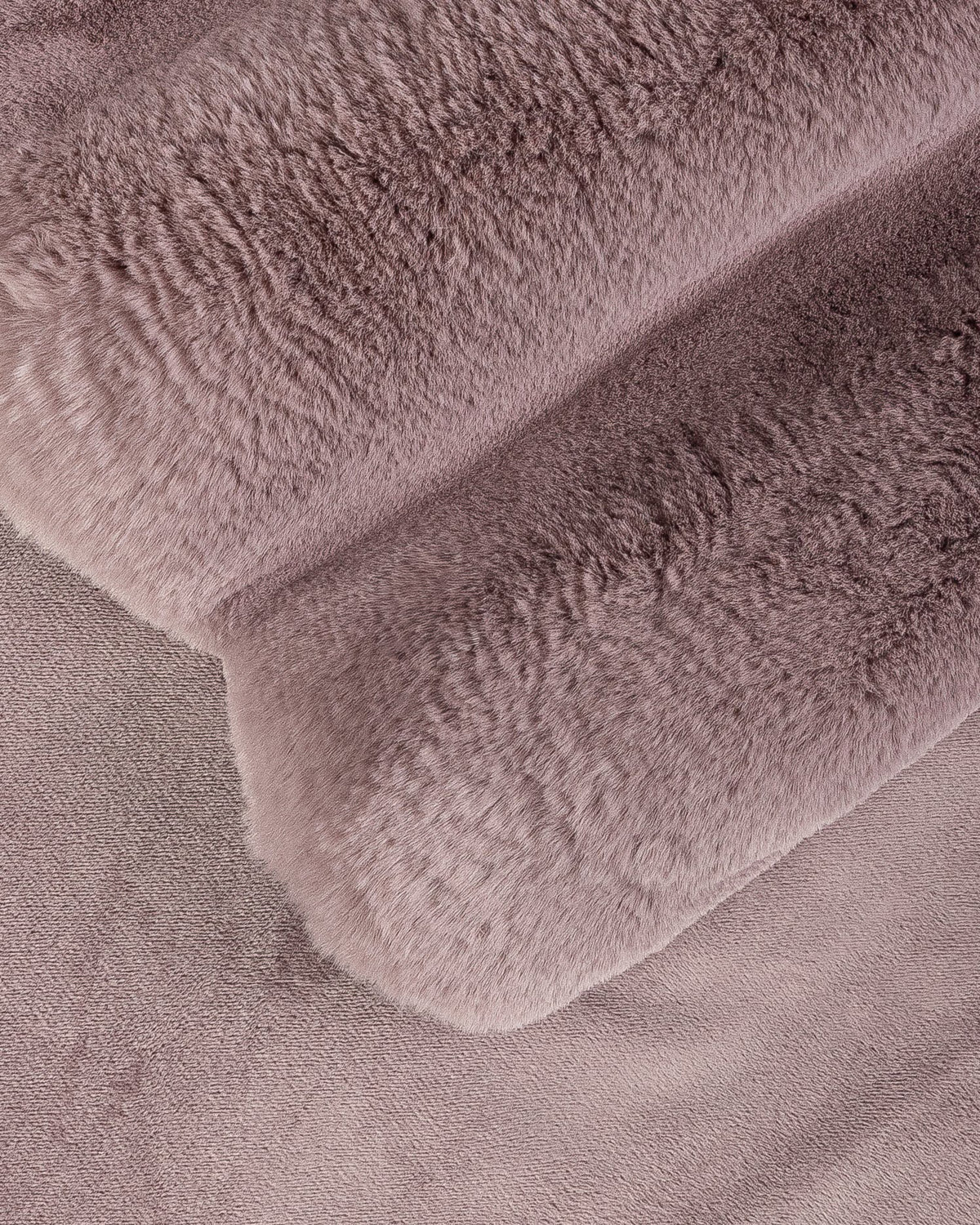 NORMY FAUX FUR THROW BLANKET