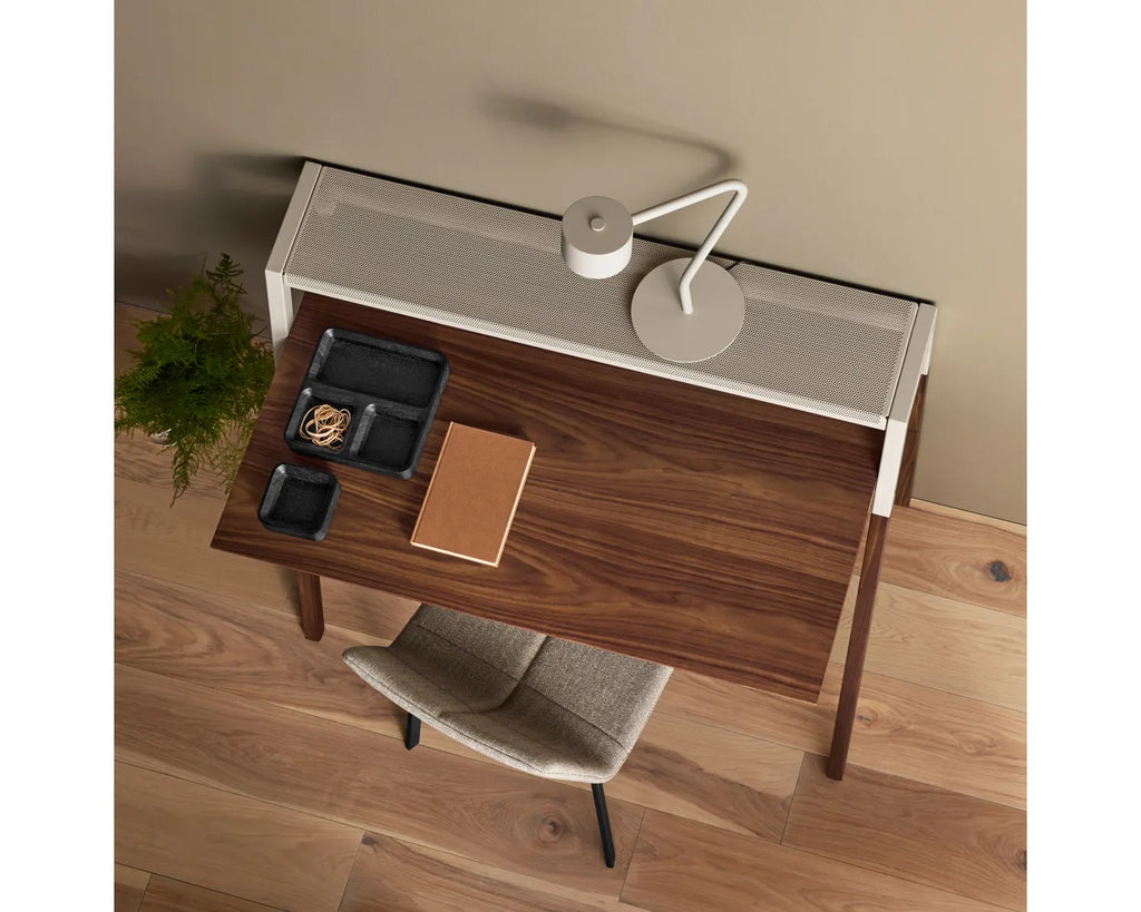 CANT DESK