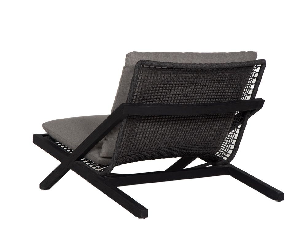 BARI LOUNGE CHAIR