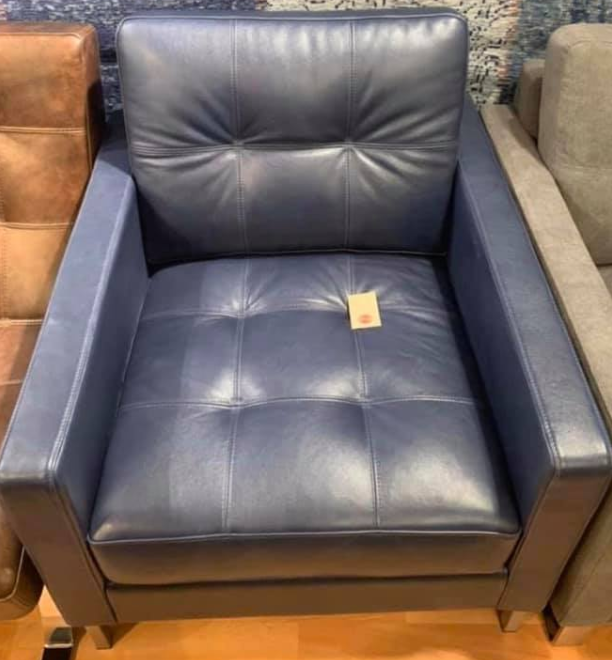 STEWART LOUNGE CHAIR