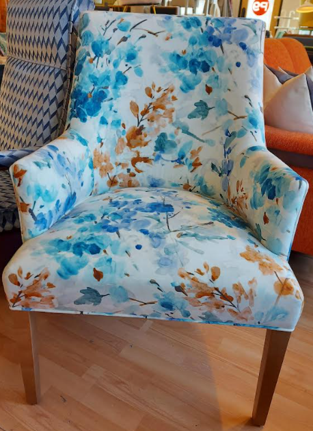 MACKENZIE ARM CHAIR