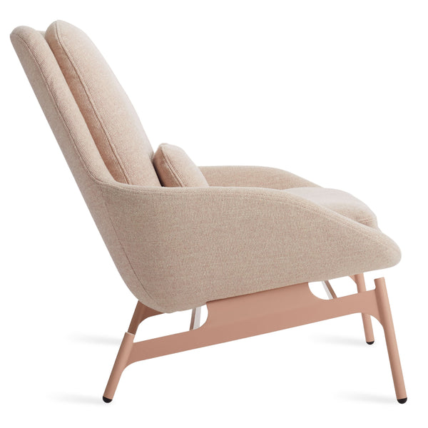 FIELD LOUNGE CHAIR